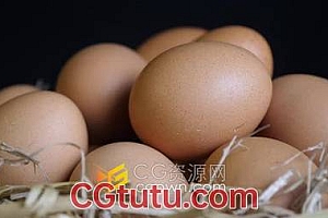 旋转展示拍摄稻草篮子里的鸡蛋实拍视频素材下载